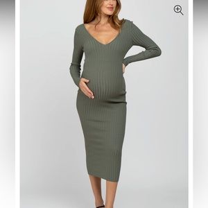 Fitted maternity dress